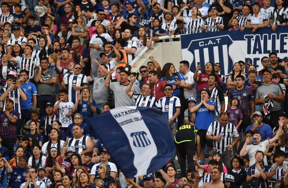 Un hincha de Talleres se hizo viral por un insólito motivo y fue comparado con un exjugador