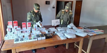 Operativo de Gendarmería descubre millonario contrabando en la RN 12 en Colonia Victoria.