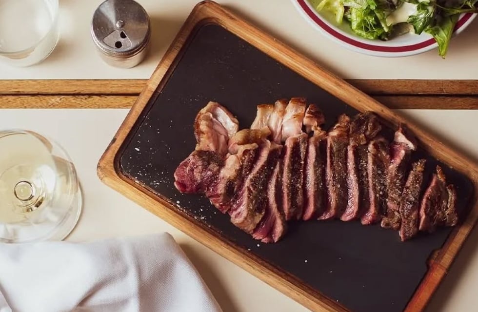 Calificó mal a una parrilla por no tener opciones veganas y la respuesta del lugar sorprendió a todos: “Infelices”