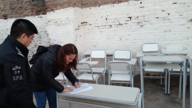 Restauraron mobiliario de la Escuela de Agricultura en la cárcel de Villa Floresta.