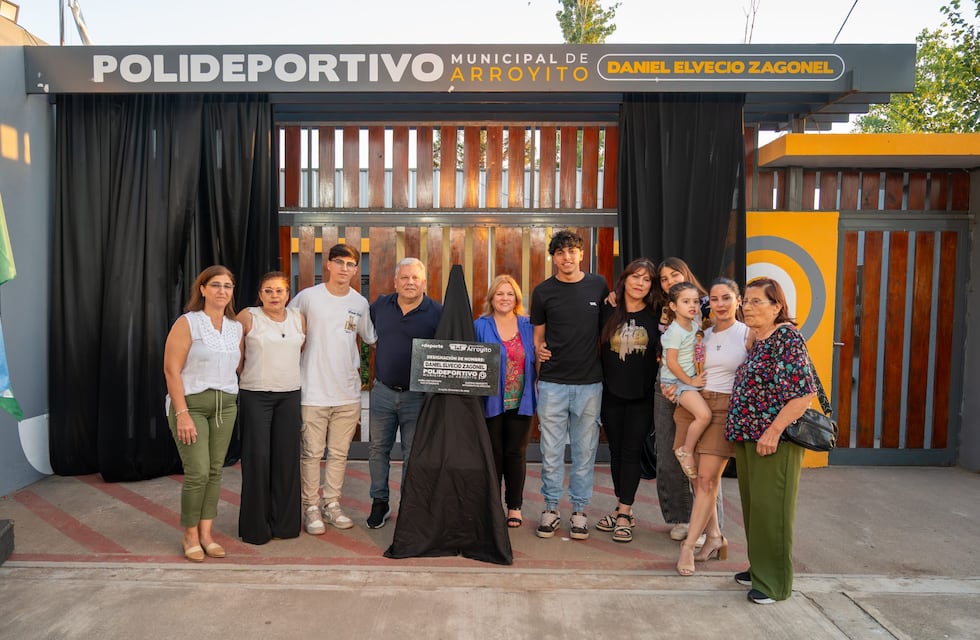 El Polideportivo Municipal ya lleva el nombre de Daniel Elvecio Zagonel