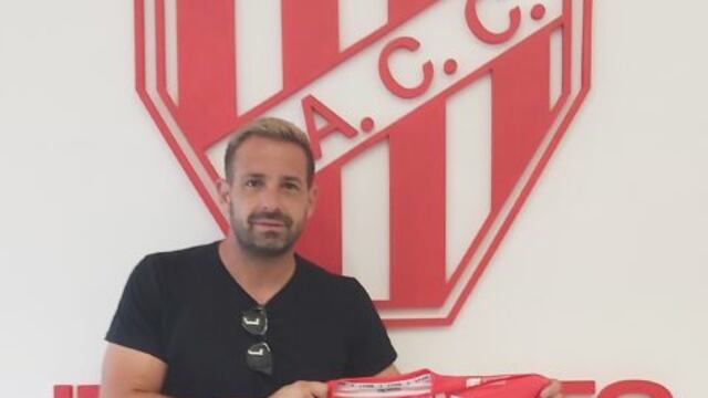 “Estoy contento porque dimos el salto de calidad con el club, con el grupo de jugadores volvimos a posicionar al club en el lugar que se merece", dijo "el Loco" Carranza tras acordar su continuidad. (Prensa Instituto)
