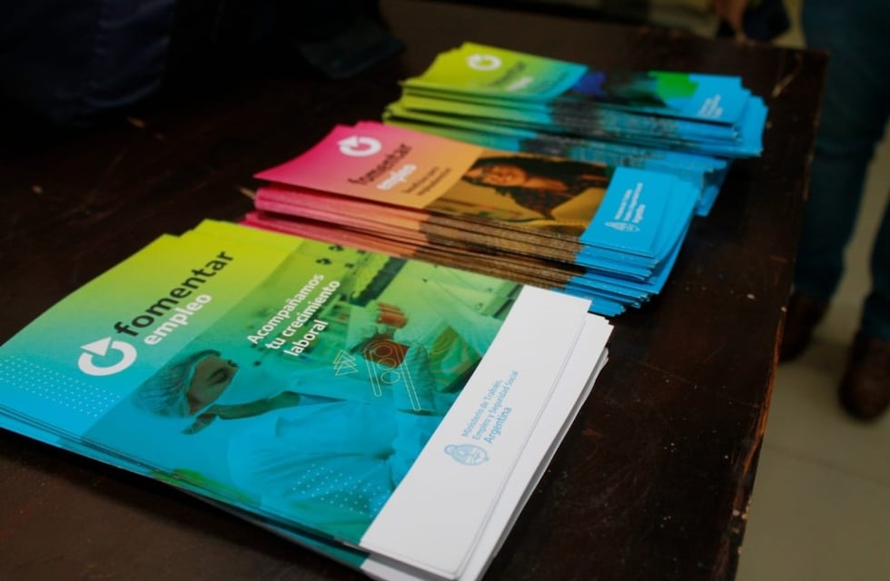 Presentan del Programa FOMENTAR en Puerto Iguazú