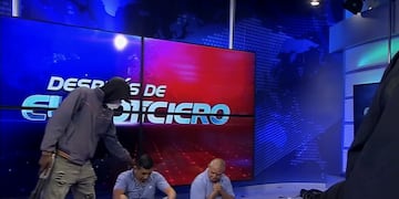 Un grupo armado entró a un canal de TV en Ecuador.