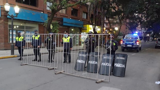 Controles en el microcentro tucumano.