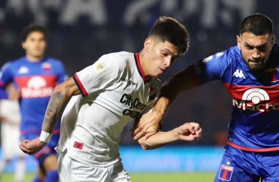 Newell’s pierde a Brian Aguirre ante Arsenal y vuelve Armando Méndez