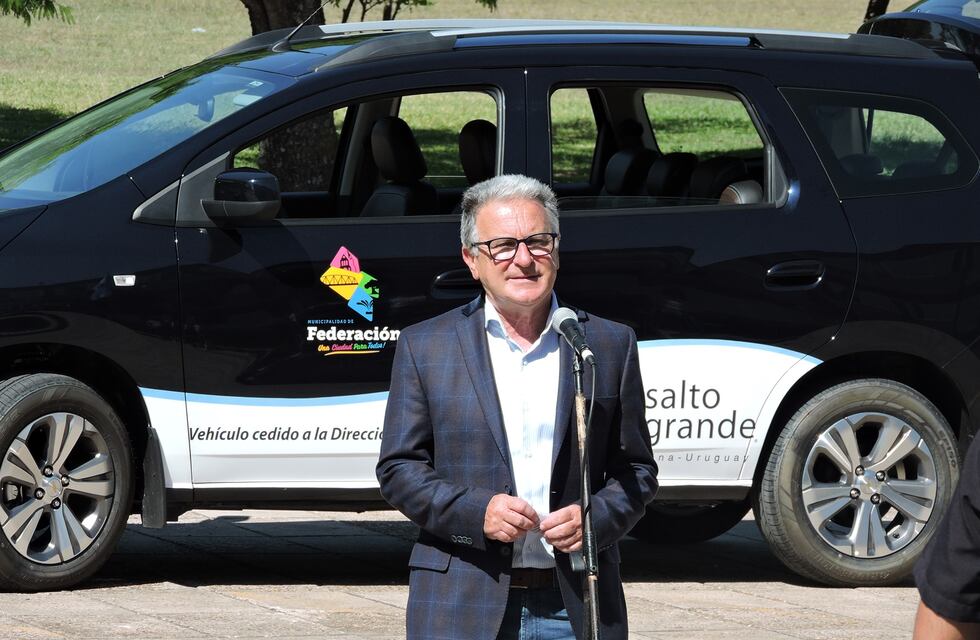 Federación: Benedetto entregó un vehículo nuevo para el traslado de pacientes ambulatorios