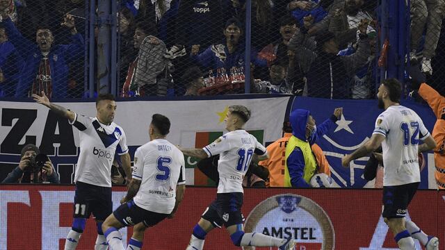 Vélez le ganó a River por 1 a 0 el partido de ida de los octavos de final de la Copa Libertadores.