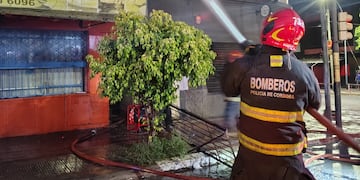 Un incendio acabó con el primer piso de una vivienda en barrio General Paz, Córdoba.