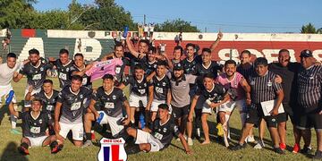 Escuela Presidente Roca dio el batacazo con el 1-0 sobre Argentino Peñarol por el Regional Amateur (Foto publicada por Info Liga).