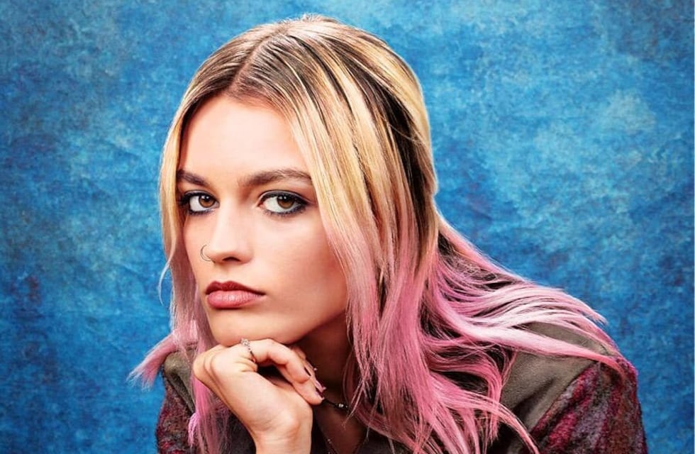 Maeve, de “Sex Education”, arrasó en Instagram al posar con un top