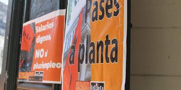 El sindicato reclama el pase a planta del personal contratado por la Provincia.