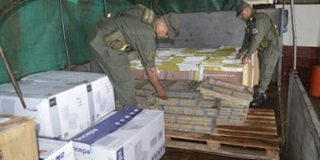 Gendarmería interceptó mercaderías de contrabando en Bernardo de Irigoyen.