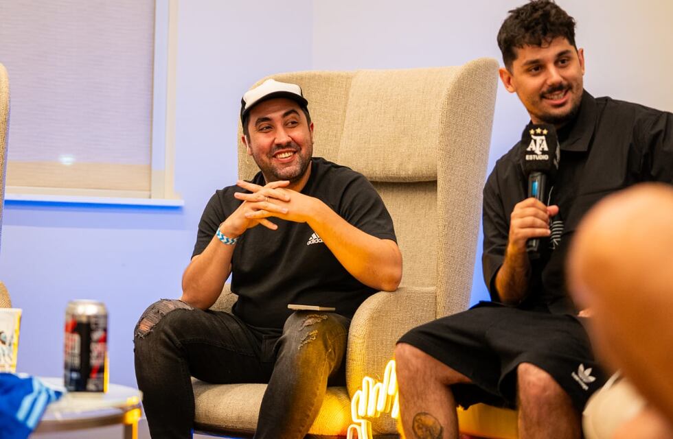 “Con el único que tuve vergüenza fue con Messi”: el conductor de AFA Estudio reveló cómo fue vivir la concentración con los jugadores de la Selección Argentina