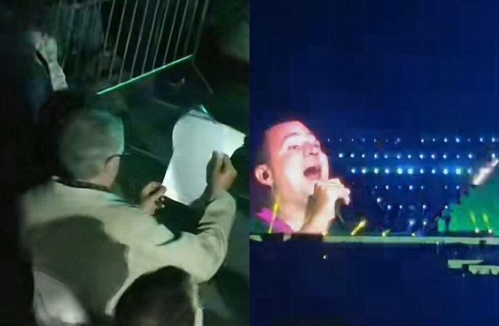 Acompañó a su nieta a un recital y se llevó las letras impresas para cantar con ella