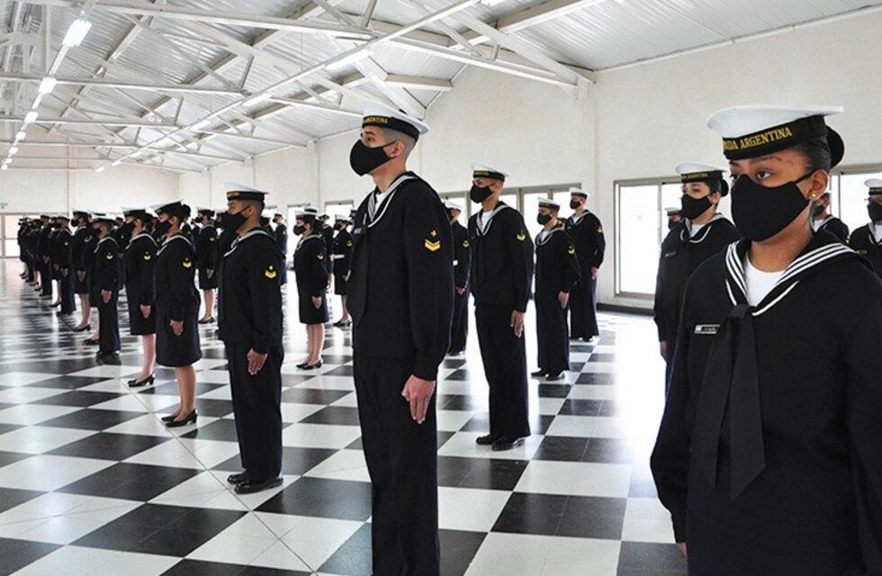 Egresaron cabos segundos de la Escuela de Suboficiales de la Armada