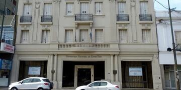 Rectorado de la UNER.