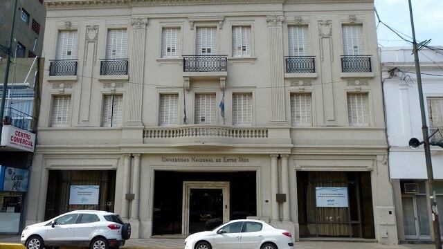 Rectorado de la UNER.