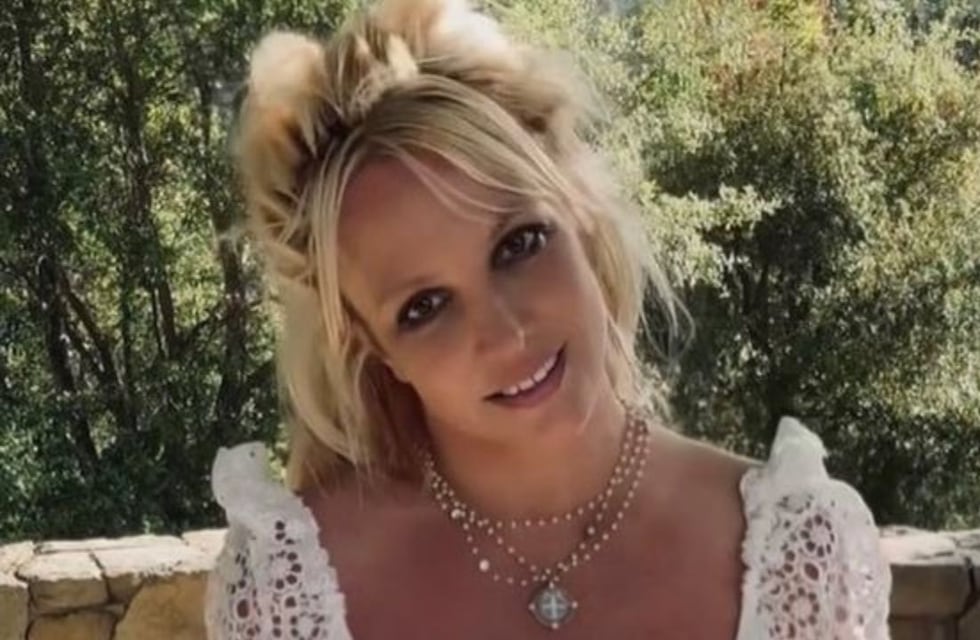 Britney Spears fue descubierta en microbikini en un yate y sin Photoshop