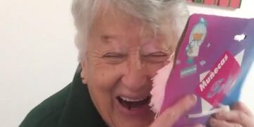 La mujer confesó que toda su vida había deseado una muñeca.