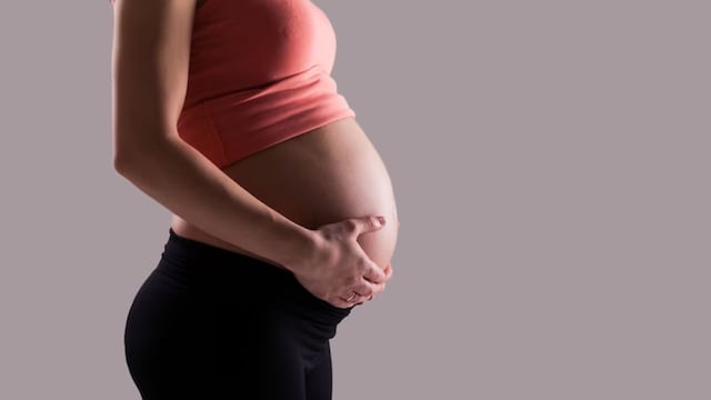 Caminar antes del parto: qué beneficios tiene
