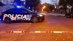 Ambas muchachas fueron acribilladas este lunes a la madrugada en el barrio Alvear.