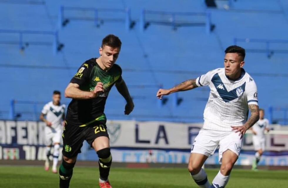 Aldosivi sumó su quinta derrota consecutiva, perdió 3 a 2 con Vélez y profundizó su crisis