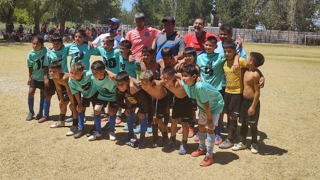 El equipo de fútbol infantil del barrio La Favorita, ganaron el Mundialito FIFIJ de alcance internacional.