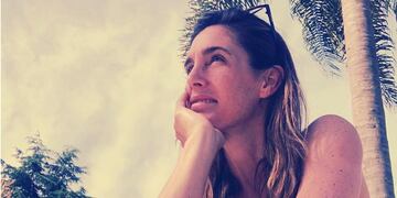 La intérprete aprovecha sus horas libres para darse un chapuzón y descansar en familia. (@sole_pastorutti)