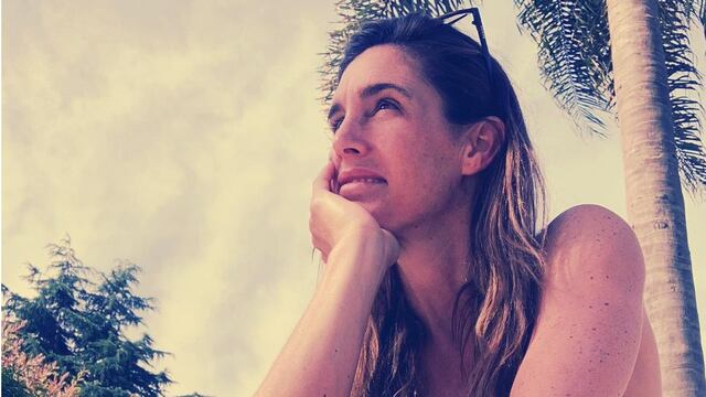 La intérprete aprovecha sus horas libres para darse un chapuzón y descansar en familia. (@sole_pastorutti)