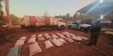 Secuestraron 12 toneladas de maíz en El Soberbio.