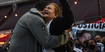 La mamá de Fernando Báez Sosa criticó al papá de Lucas Pertossi después de romper el pacto de silencio.