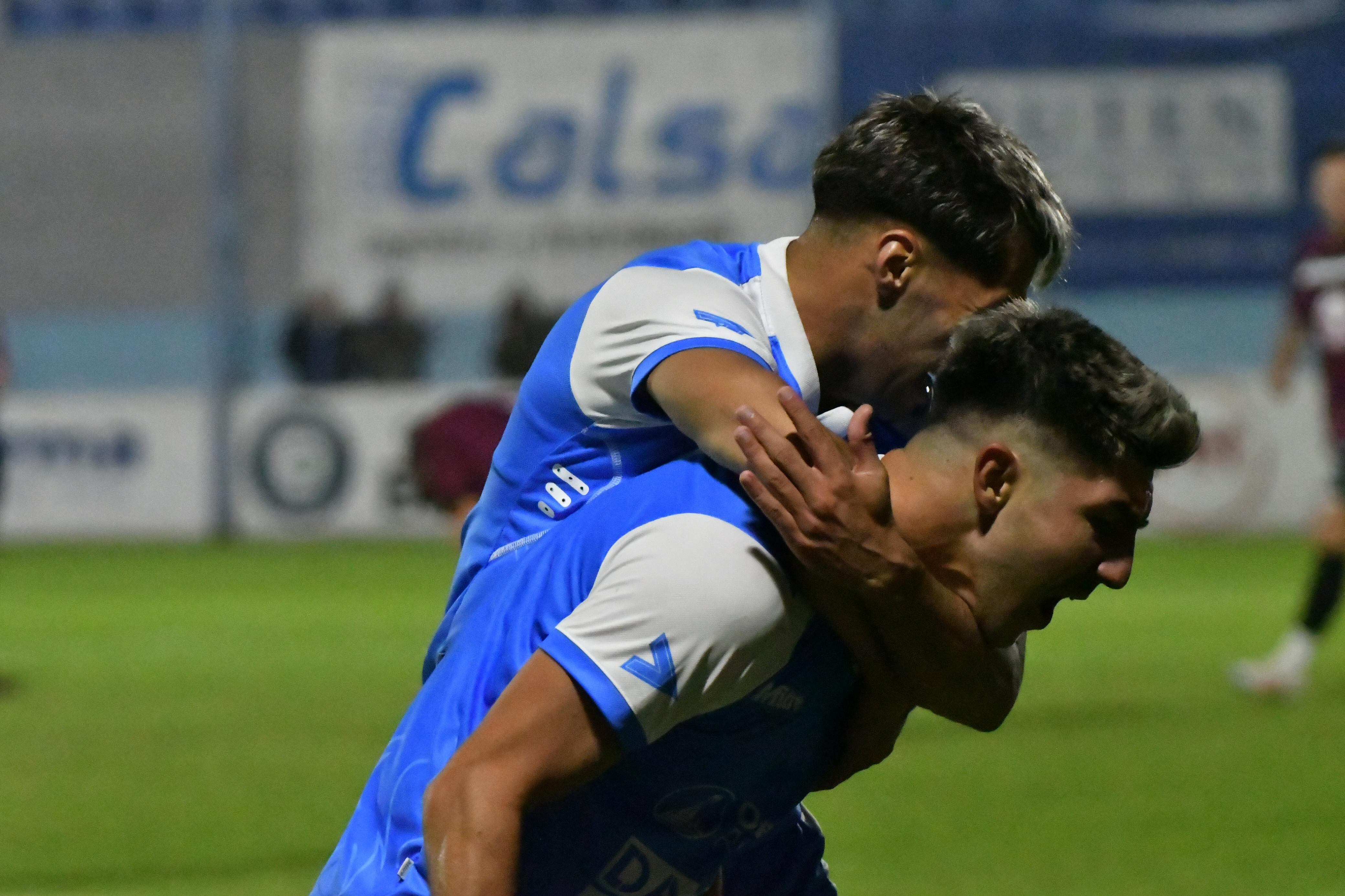 Estudiantes de Río Cuarto recibió a Central Norte de Salta. (Tomy Fragueiro / La Voz)