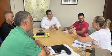 Encuentro para diagramar un cronograma de fumigación en los barrios