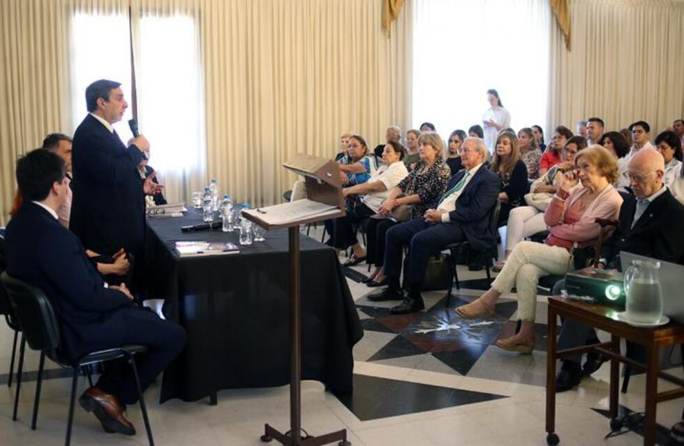 Medina Ruiz anunció el lanzamiento de un programa para tratar demencias