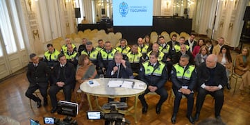Tucumán se sumó a otras seis provincias que suspendieron clases por la ola polar. Las autoridades destacaron el carácter preventivo y sanitario de la decisión.