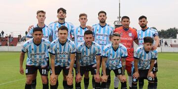 Racing quiere cortarse en la cima de su zona esta tarde en Villa Ramallo (Foto: Prensa Racing).