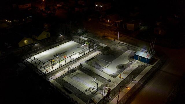 Inauguraron la nueva luminaria LED en el B° 9 de octubre.