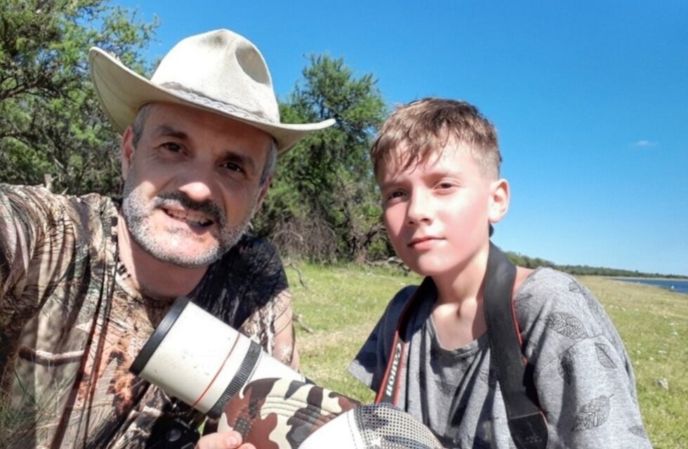 Pasión de padre e hijo: los fotógrafos cordobeses que maravillan con sus retratos de la fauna nativa