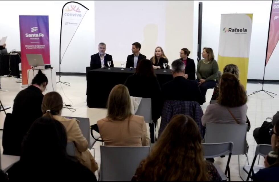 “Santa Fe Convive” en Rafaela: Viotti presidió la primera jornada de abordaje de la discapacidad desde un nuevo paradigma social