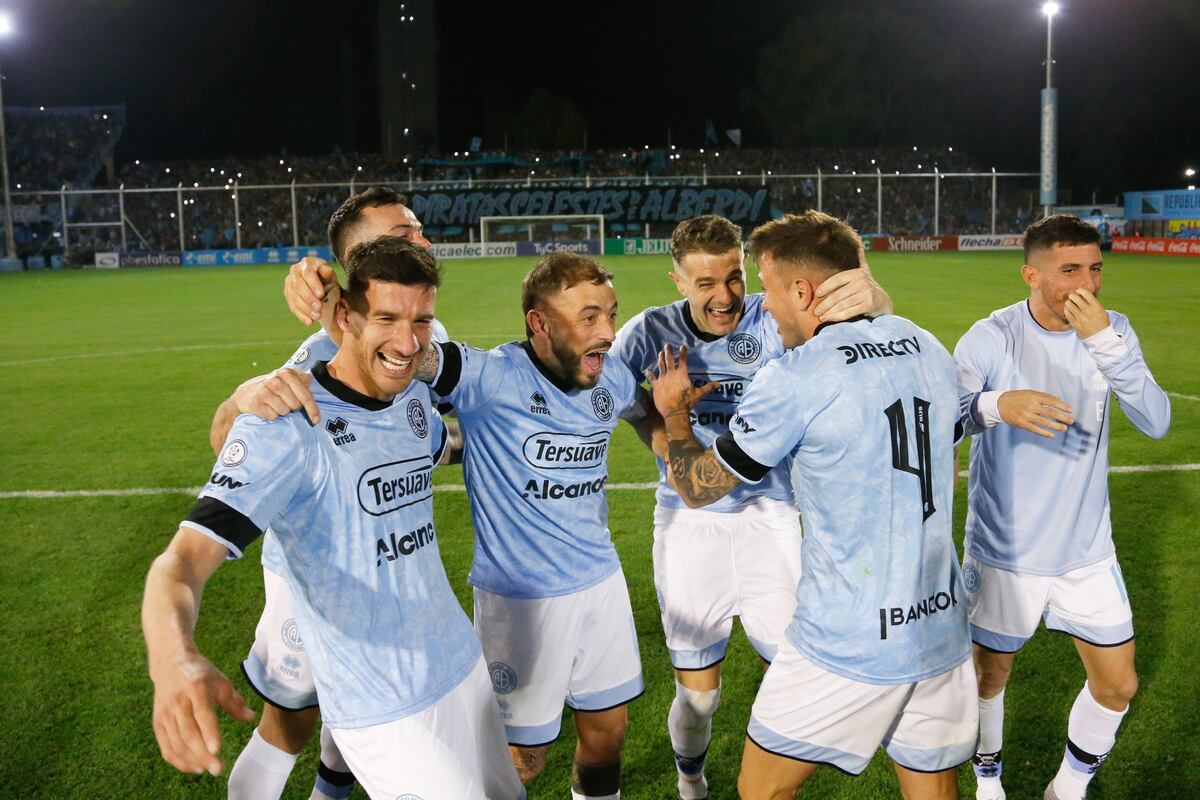 Hernán Bernardello (al centro), no seguirá en Belgrano y lamentó la forma en que se lo comunicaron (Prensa Belgrano).