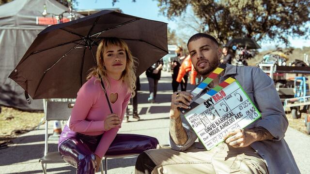 La bienvenida de Lali a Rauw Alejandro a “Sky Rojo 3″.
