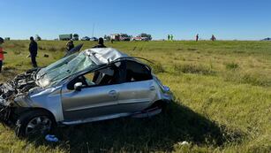 El siniestro ocurrido en la Autopista Córdoba-Rosario, con consecuencias fatales (Gentileza).