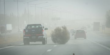 El viento zonda descendió con fuerza en la zona de Rodeo del Medio.