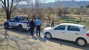 Conmoción en Santa María de Punilla por el hallazgo del cuerpo sin vida de una mujer a la vera del río Cosquín. (Gentileza)