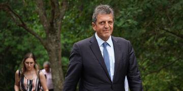 Sergio Massa busca fondos para el Banco Central en medio de la caída de las reservas. 
Foto clarín