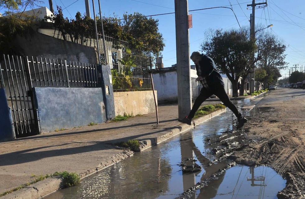 Piden medidas sobre la zonificación urbana ante la suba de napas en Punta Alta