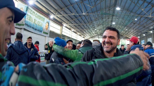 El intendente de Ushuaia, Walter Vuoto, se reunión con trabajadores del transporte y del comercio