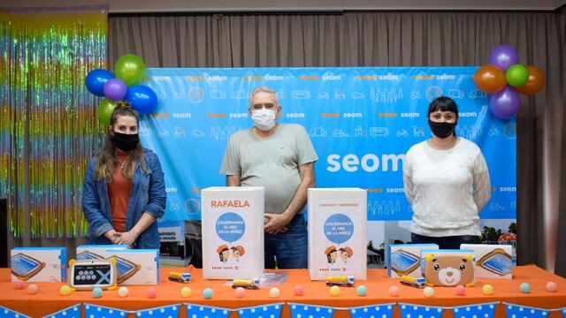 El SEOM sorteó 10 tablets para los niños de sus afiliados