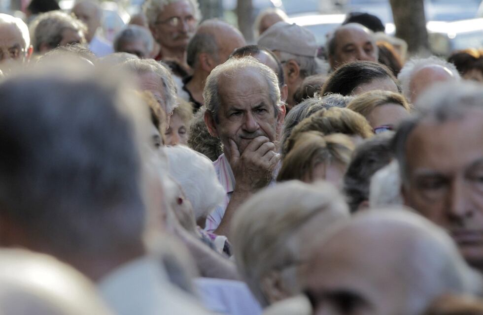 El Gobierno pagará los bonos de $ 55.000 de diciembre y enero para jubilados y pensionados que cobren la mínima